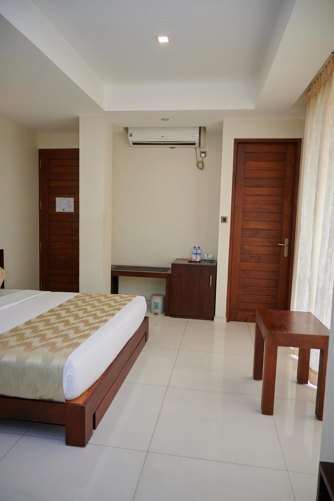 Kethumathee Hotel & Banquet Ratnapura Extérieur photo