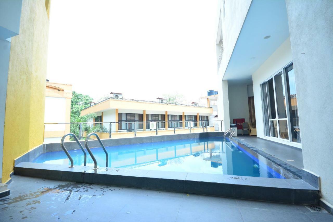 Kethumathee Hotel & Banquet Ratnapura Extérieur photo